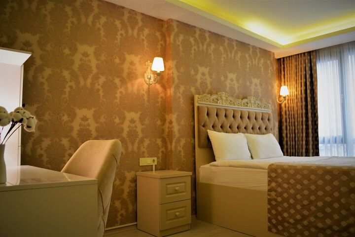 Room 10 of 22