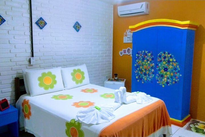 Room 16 of 38