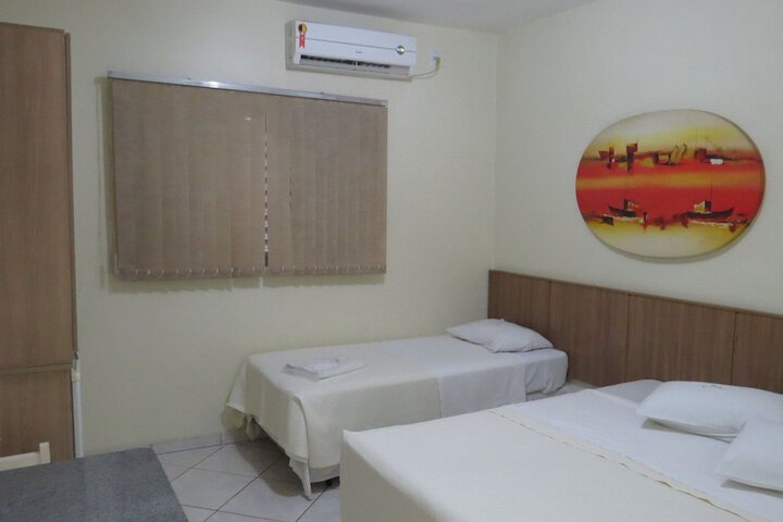 Room 5 of 40