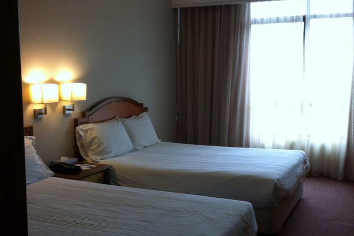Room 5 of 35