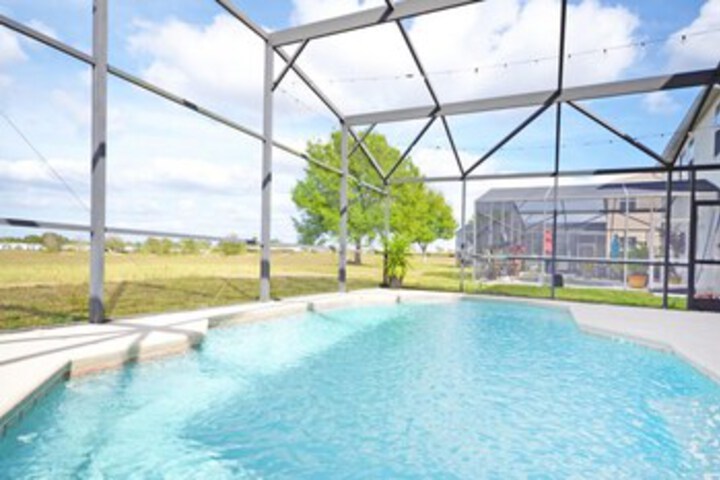 Legacy Park - Paradise Point 329623