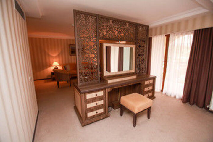 Room 27 of 75