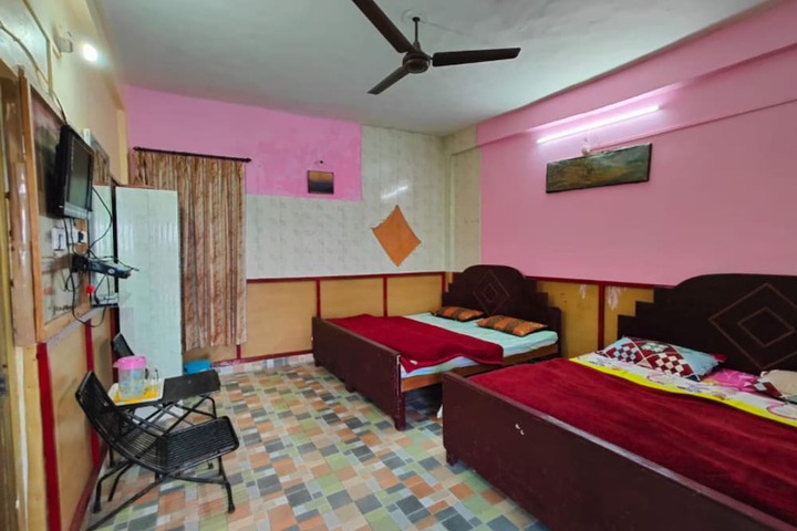Room 3 of 26