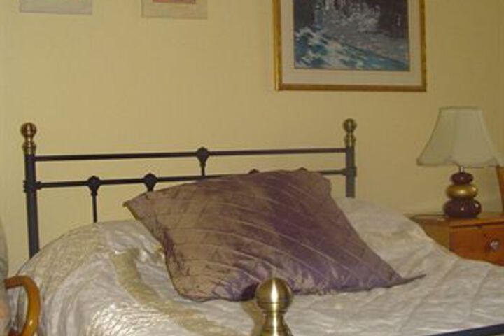 Room 13 of 22