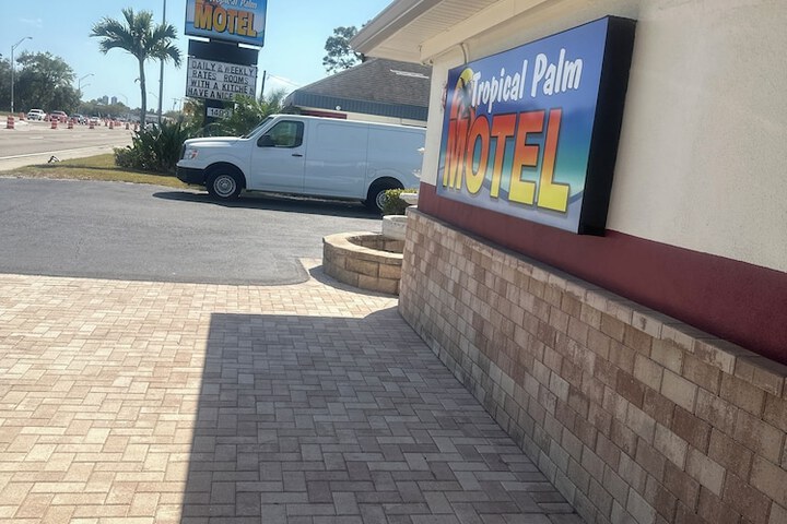 Hotel 12 of 17