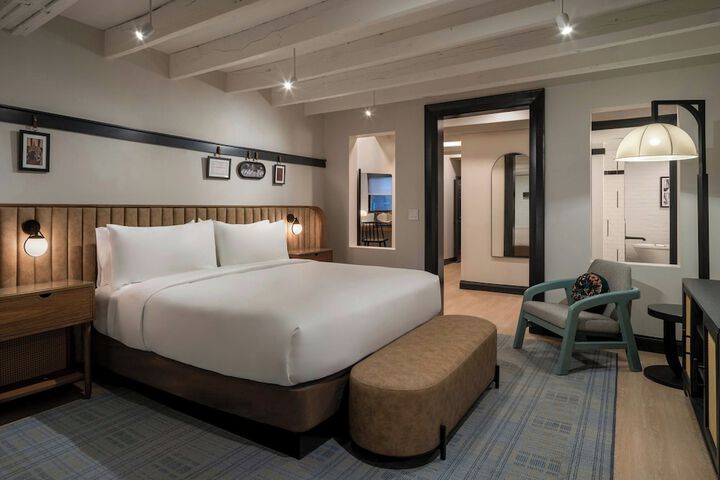Room 10 of 55