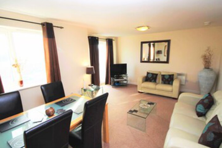 Room 7 of 32