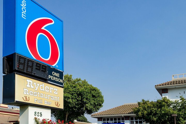 Hotel 80 of 82