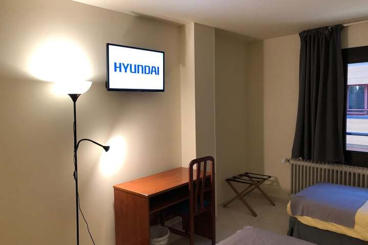 Room 16 of 53
