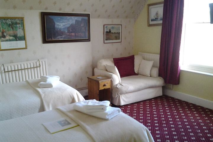 Room 34 of 37