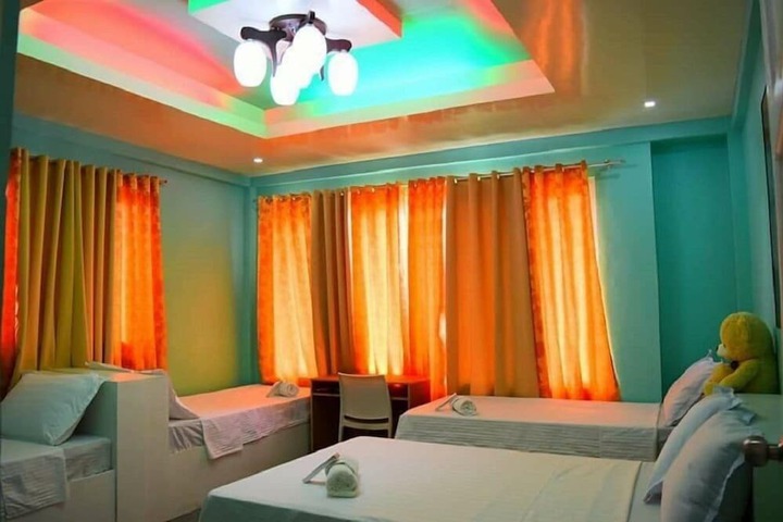 Room 10 of 10