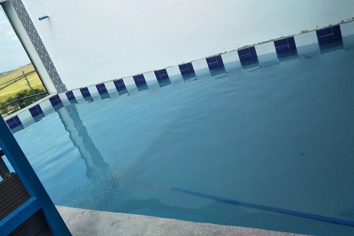 Pool 11 of 17