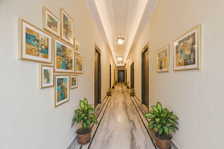 Hotel Interior 9 of 33