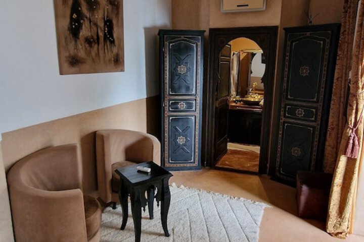 Room 8 of 47