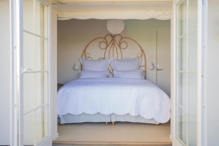 Room 12 of 79