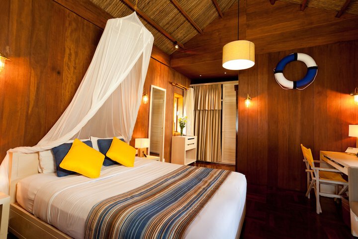 Room 3 of 64