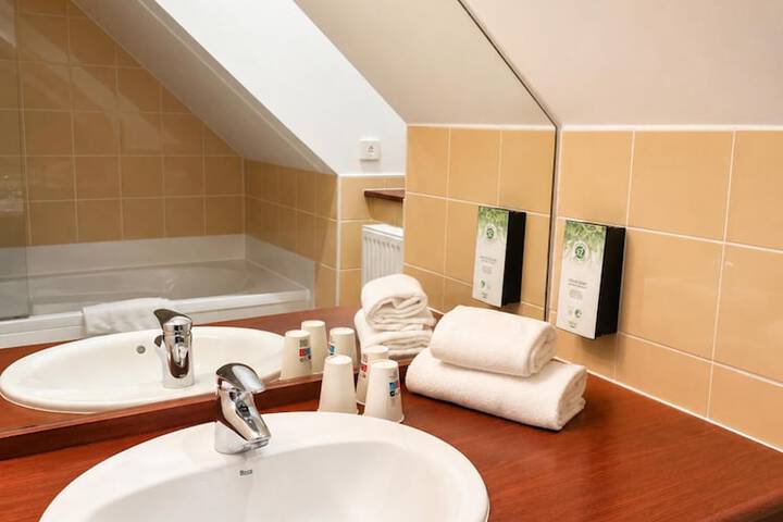 Clean Restrooms