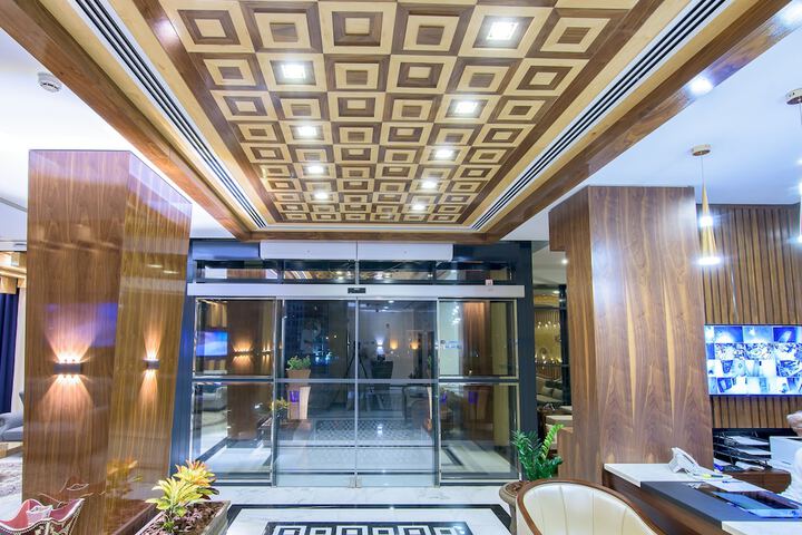 Hotel 2 of 33