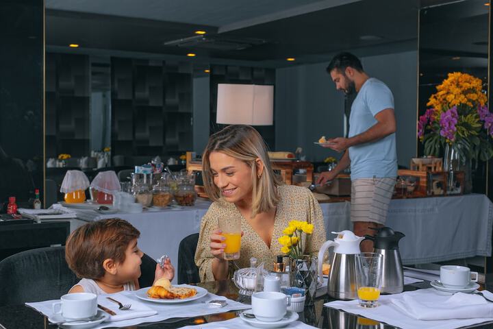 Breakfast/Coffee Service 40 of 56