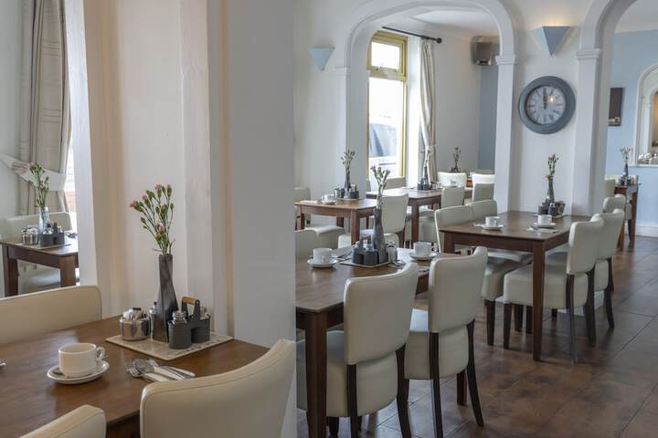 Dining Photos