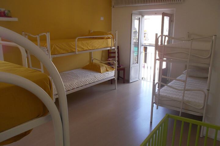 Room 15 of 46