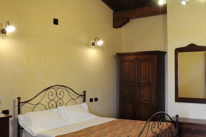 Room 10 of 57