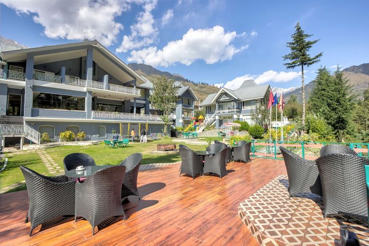 Sundeck 69 of 80