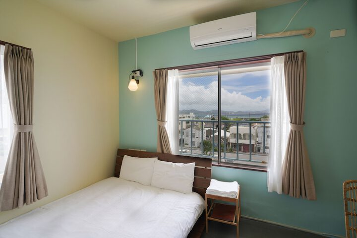 Room 12 of 24