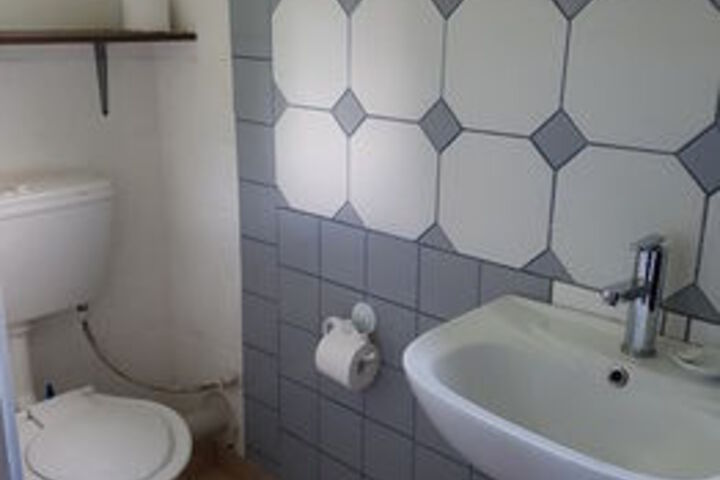 Room 2 of 20
