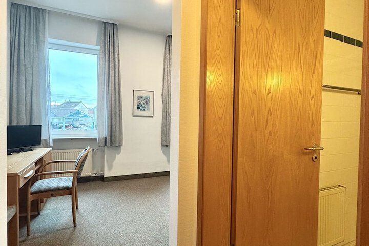 Room 30 of 54