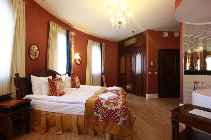 Room 30 of 72