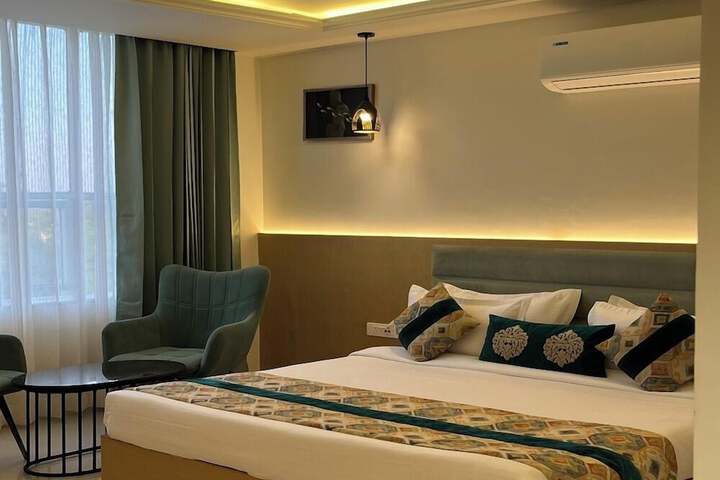 Room 21 of 29