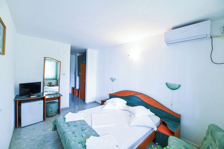 Room 8 of 56