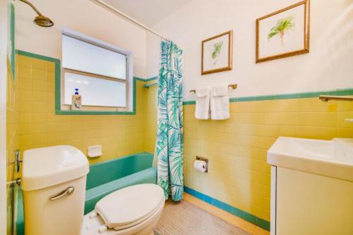 Hainsley Apartments at 1115 in Fort Lauderdale, FL