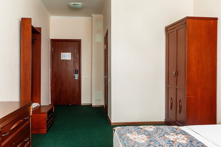 Room 12 of 57