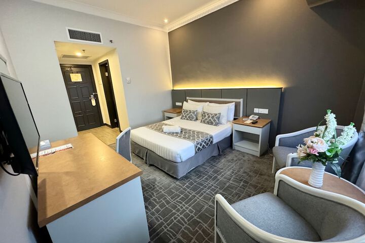 Room 19 of 46