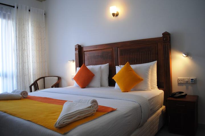 Room 5 of 65