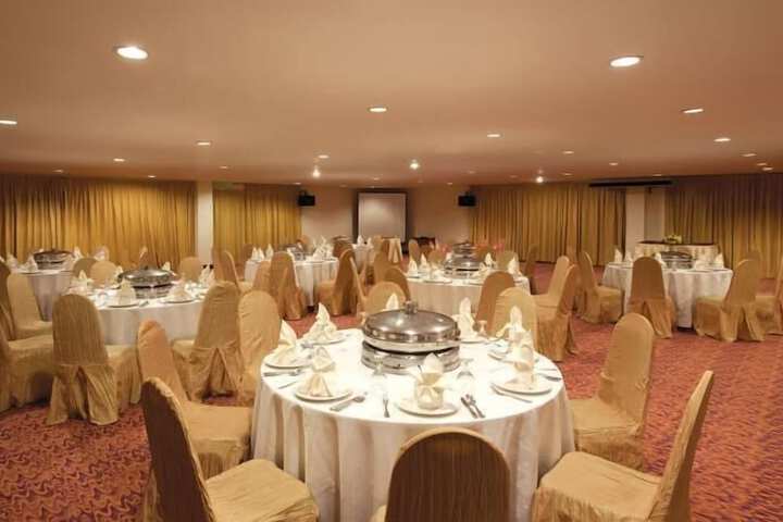 Ballroom/Hall 41 of 58