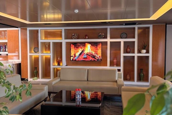 Hotel Interior 5 of 49