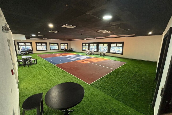 Tennis court