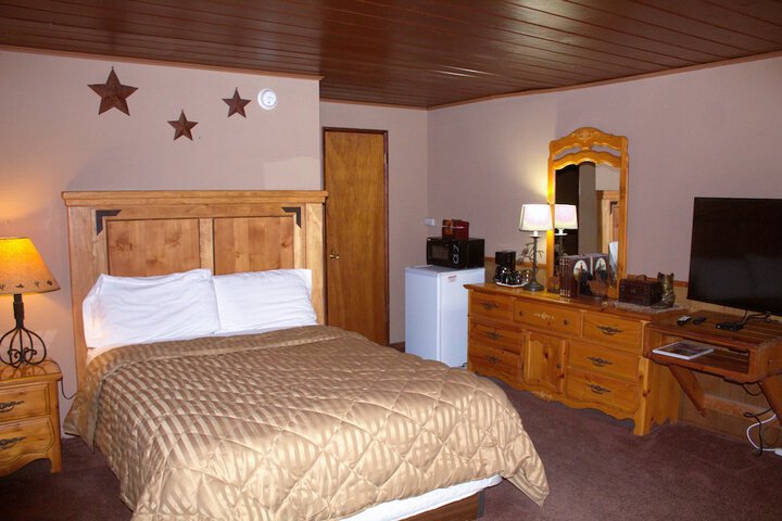 Superior Room 1 Queen Bed Garden View (32 of 55)