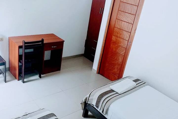 Room 10 of 30