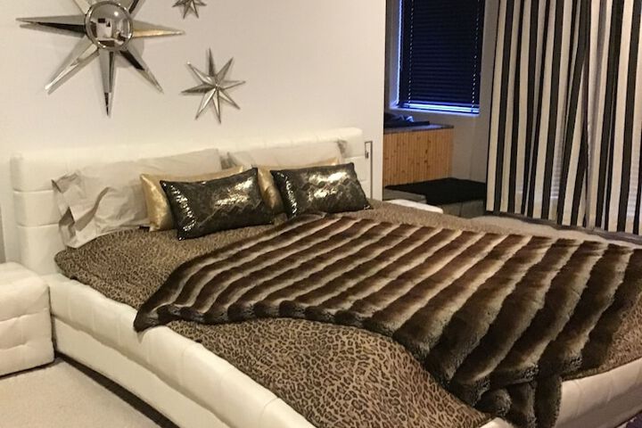 Room 6 of 40