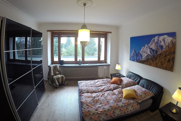 Room 8 of 20