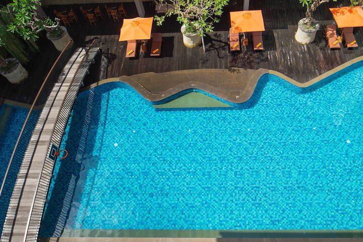 Hotel with Pool
