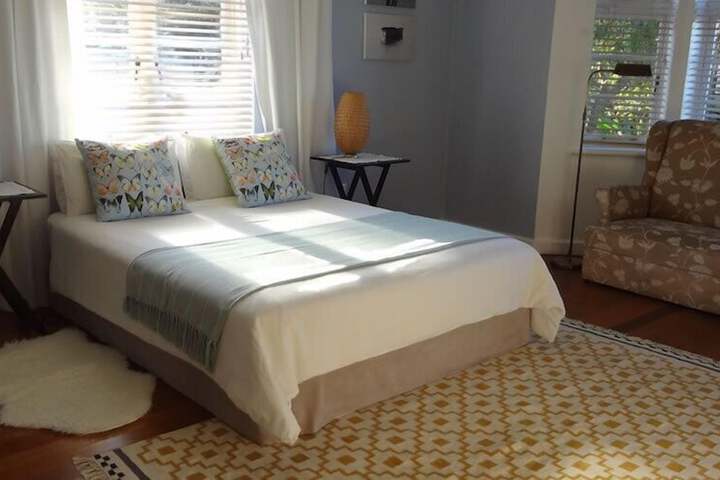 Room 27 of 54