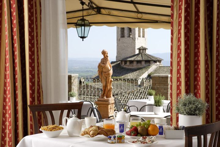 Breakfast/Coffee Service 44 of 71