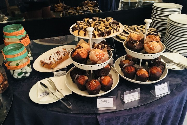 Breakfast/Coffee Service 138 of 154