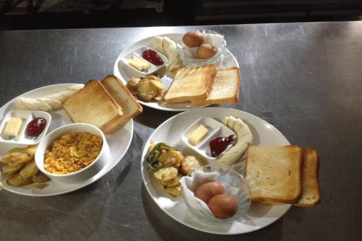 Dining 50 of 94