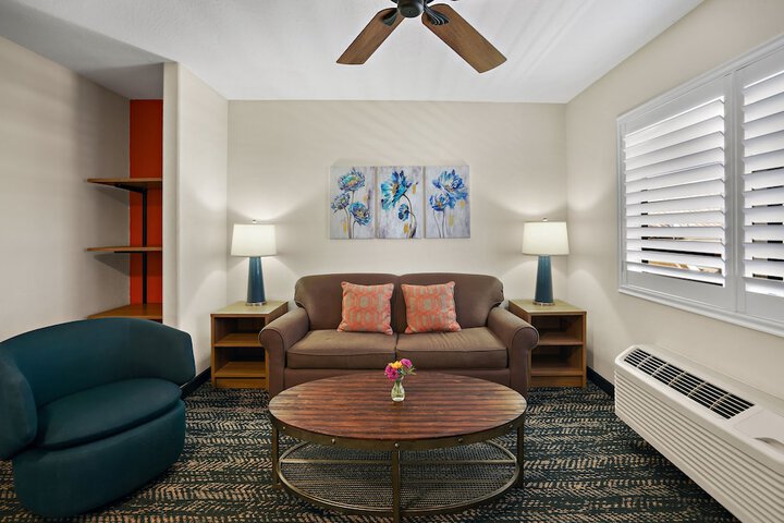 Room 19 of 42